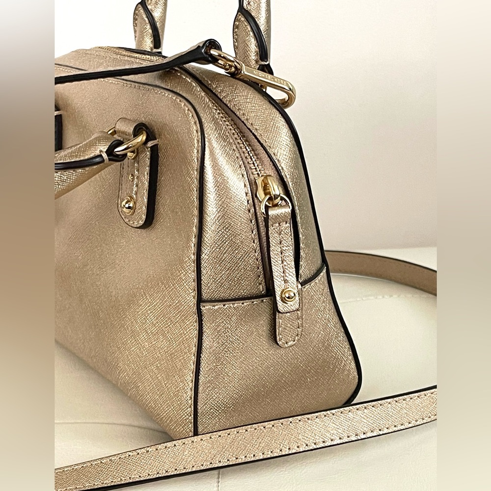 Michael Kors Gold metallic satchel bag - Picture 3 of 13
